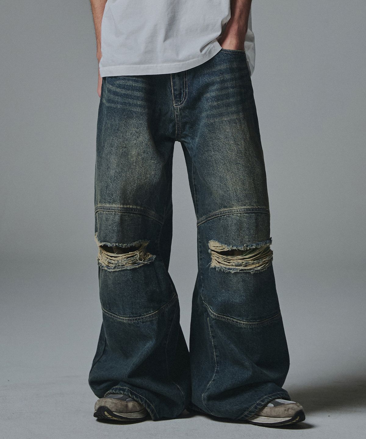낫포너드(NOT4NERD) Camo Double Knee Flare Fit Denim Pants - Deep Blue
