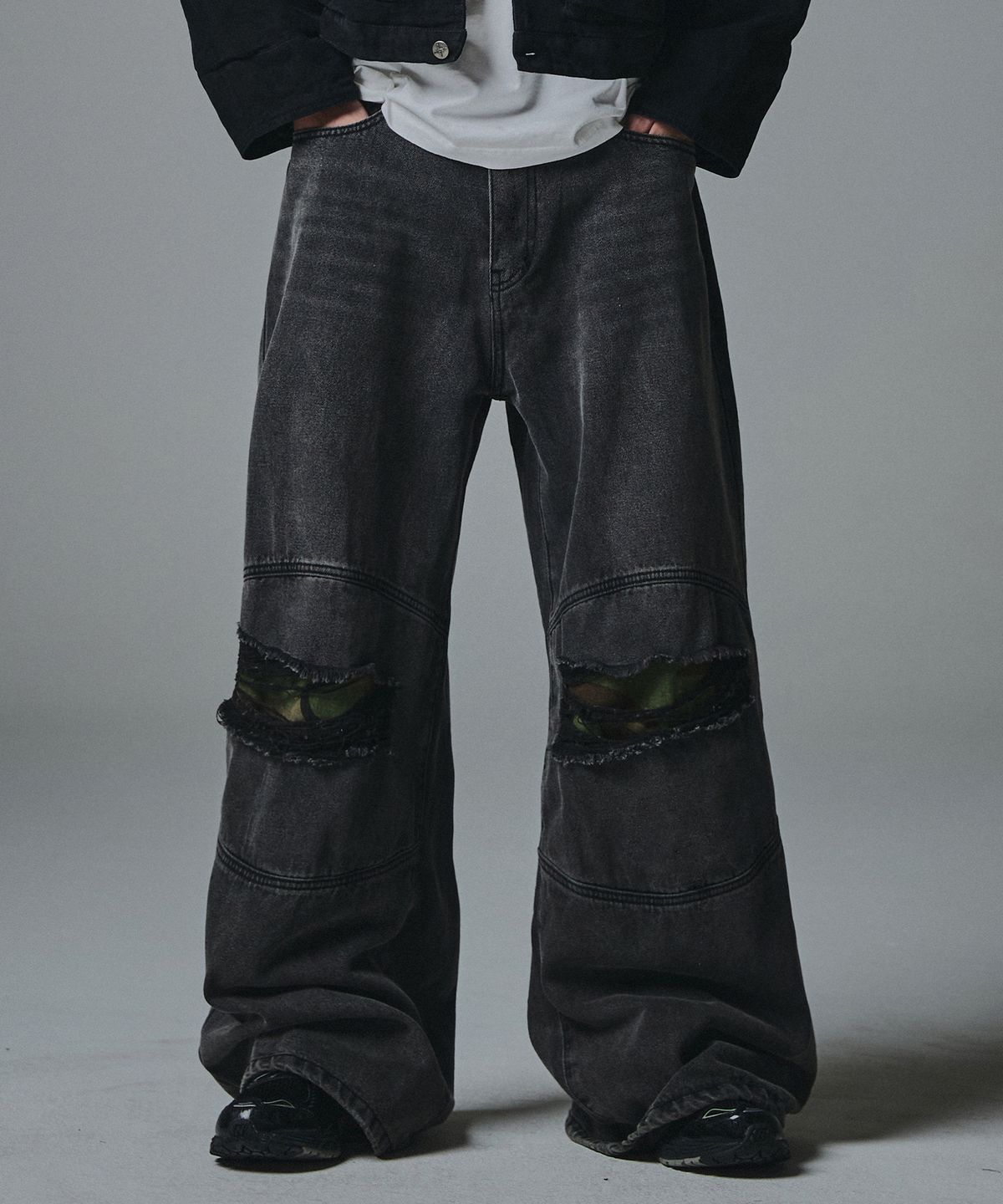 낫포너드(NOT4NERD) Camo Double Knee Flare Fit Denim Pants - Black