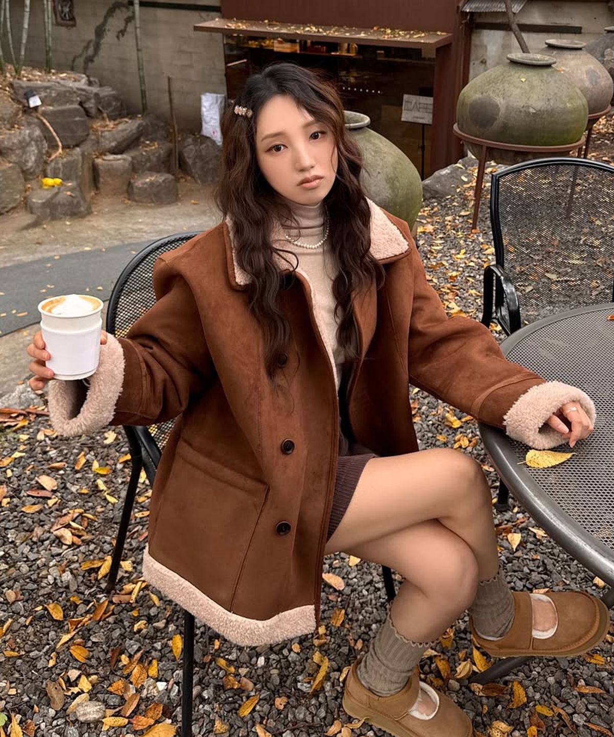 몽돌(MONGDOL) 리버시블 스웨이드 무스탕 브라운 MDJK038BROWN