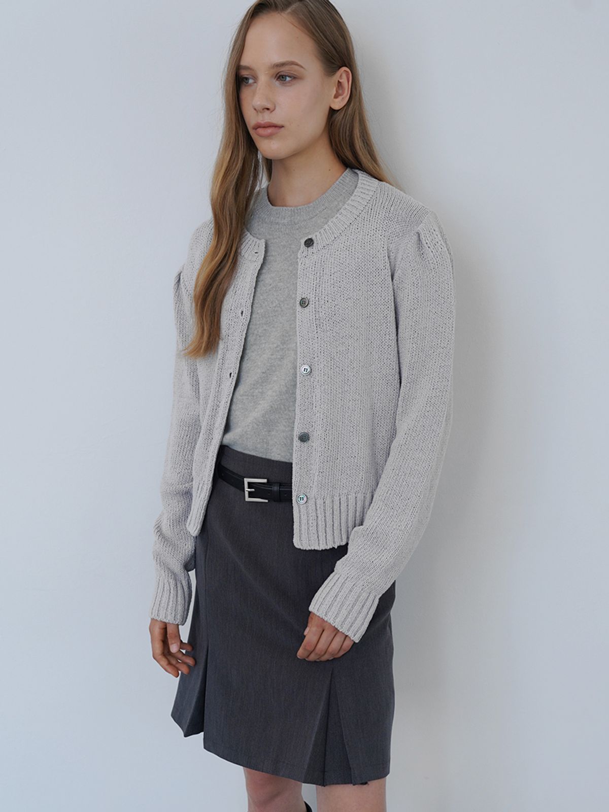 레이에(LEIE) ROSI ROUND NECK KNIT CARDIGAN (GREY)
