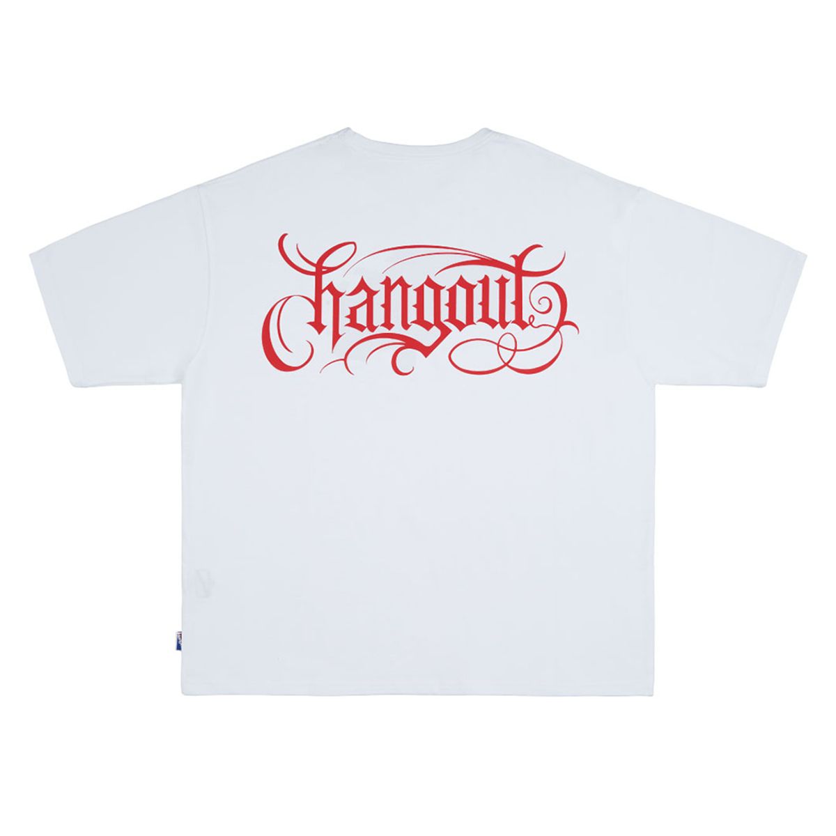 행아웃(HANGOUT) X 에이맨 치카노 레드 레터링 와이드 티셔츠 (화이트)