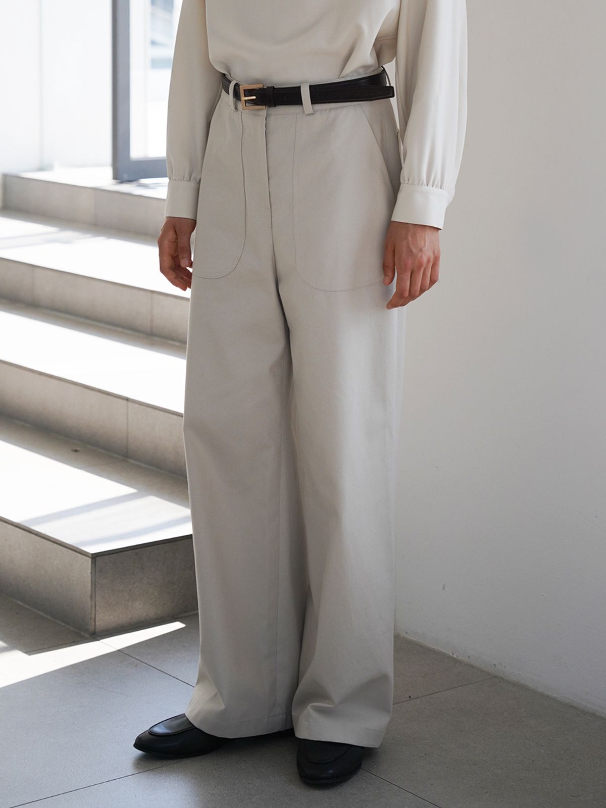 레이에(LEIE) DIMA COTTON WIDE PANTS (LIGHT GREY)