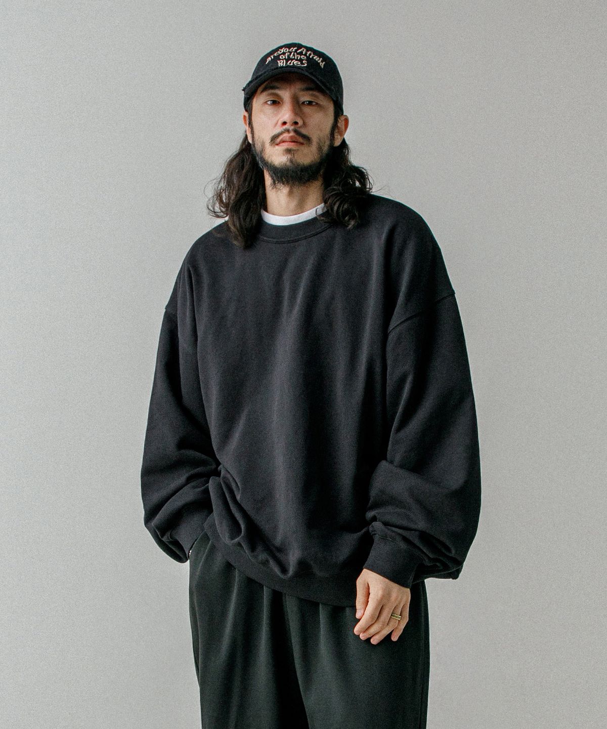 러기드하우스(RUGGED HOUSE) 헤비웨이트 EverFit Sweatshirt 블랙