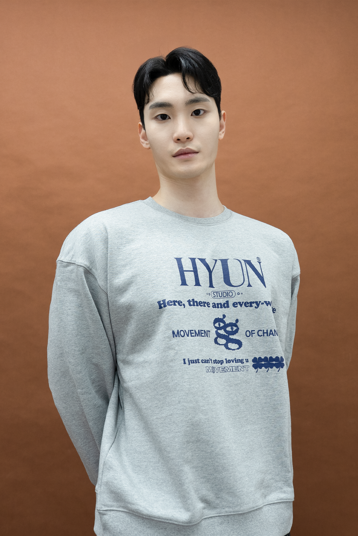 현 스튜디오(HYUN STUDIO) SLOGAN GREY SWEAT SHIRT [UNISEX]