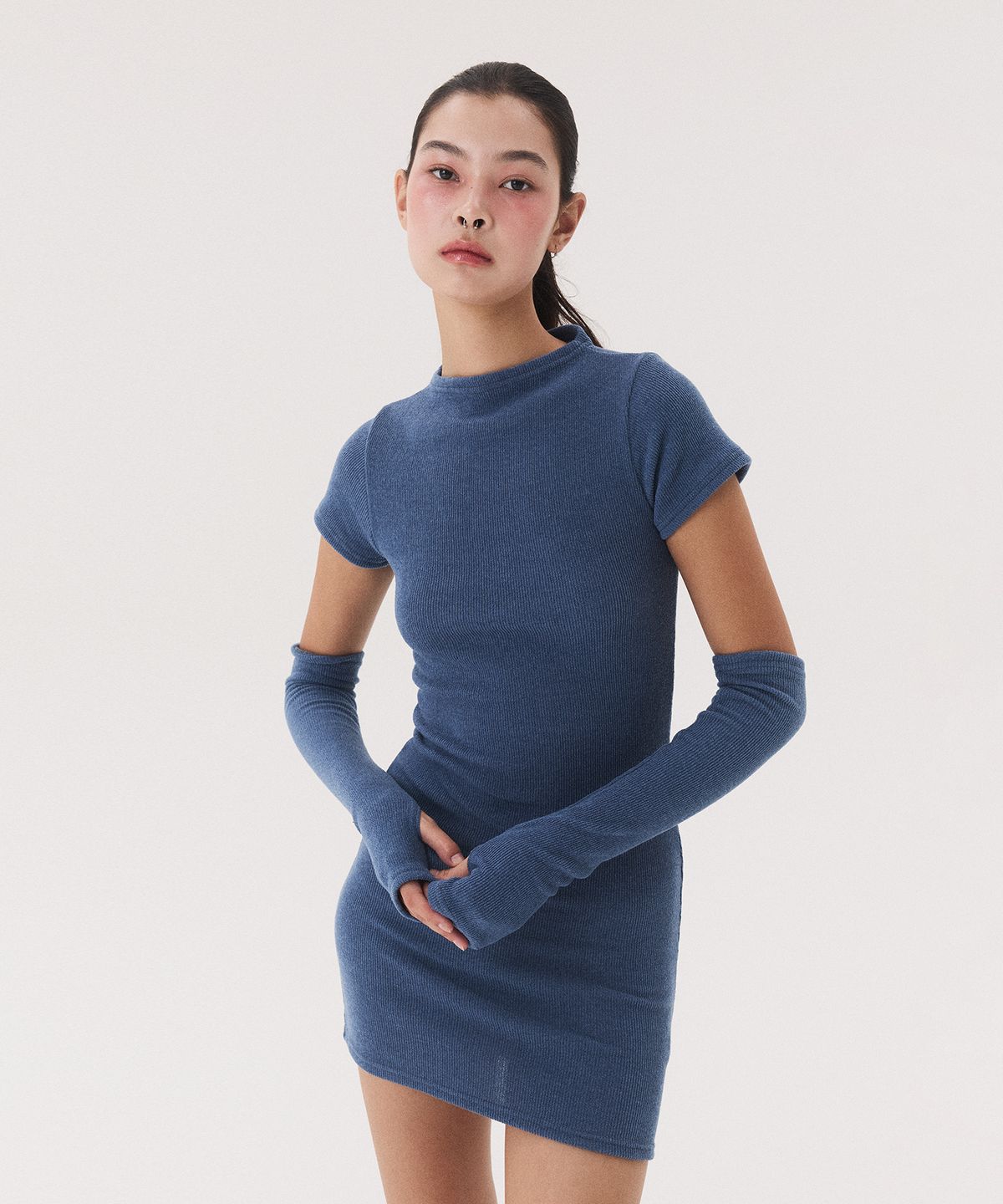 꾸아페(QUAFE) KNIT ONEPIECE & WARMER SET_blue