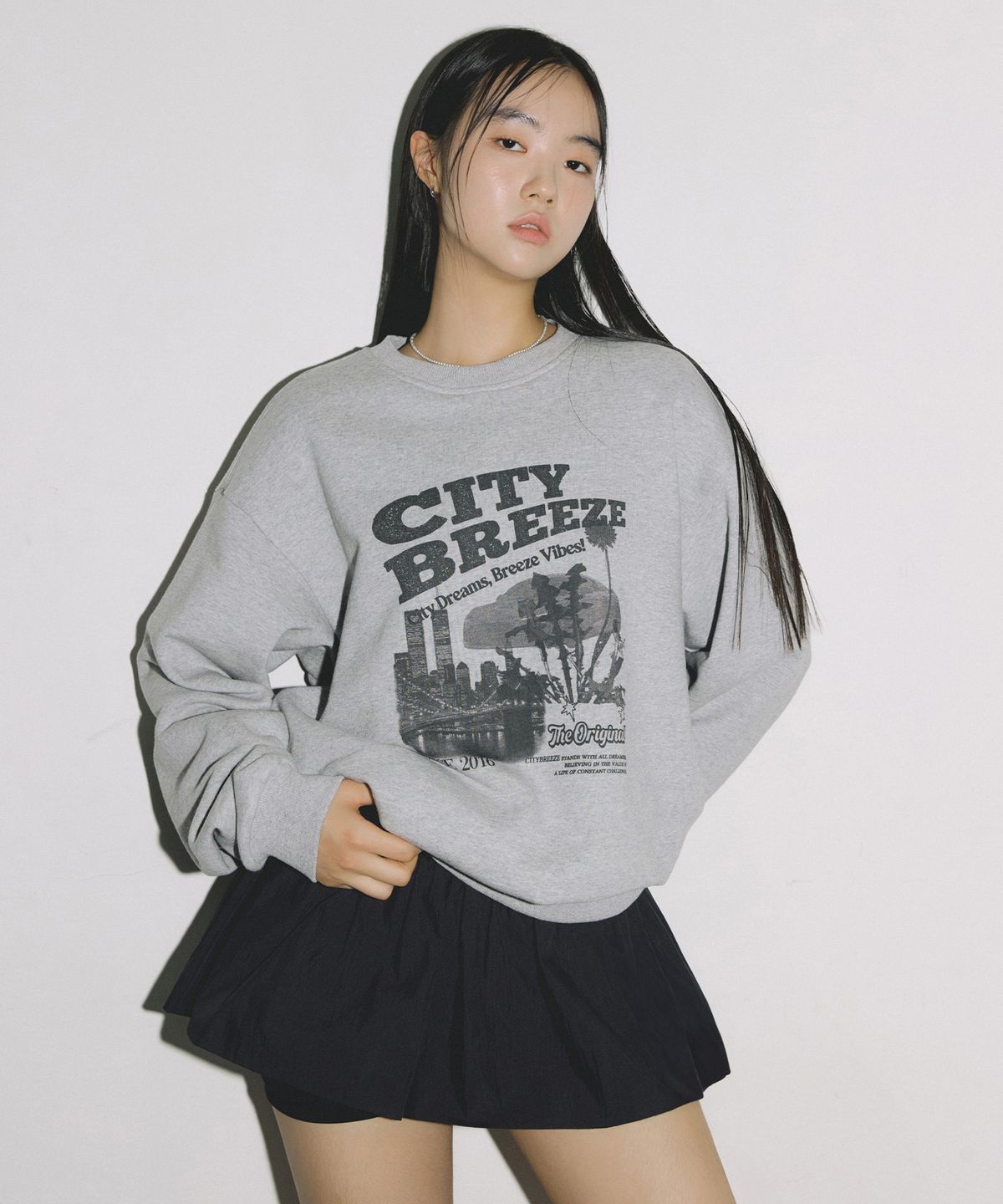 시티브리즈(CITYBREEZE) 에센셜 시티 브릿지 스웨트 셔츠_MELANGE GREY