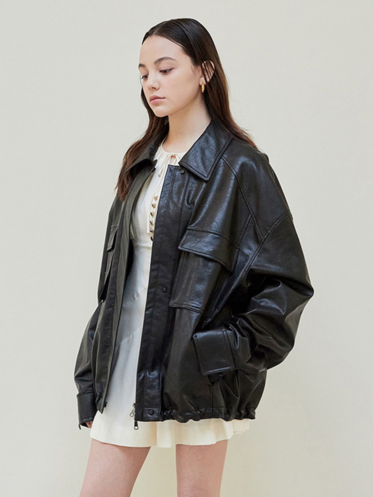 아이엠제이(IM.J) Faux leather over-fit jumper