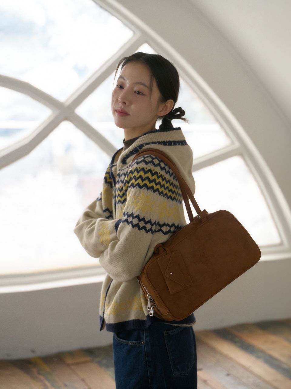 MUSINSA | ANOETIC SUEDE TOTE BAG WITH CARDCASE_2COLOR