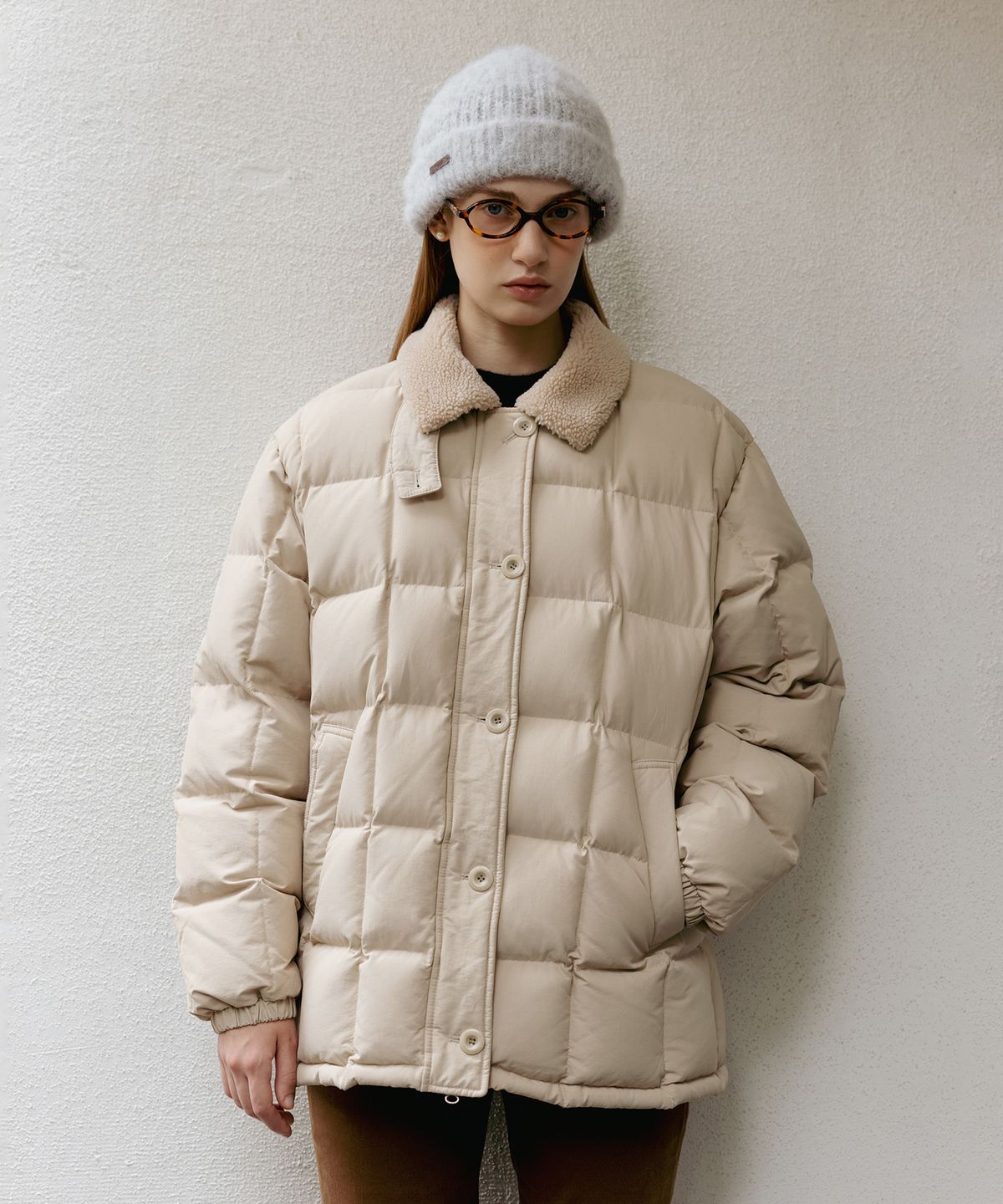 튜드먼트(TTUDEMENT) FUR COLLAR DOWN JUMPER BEIGE