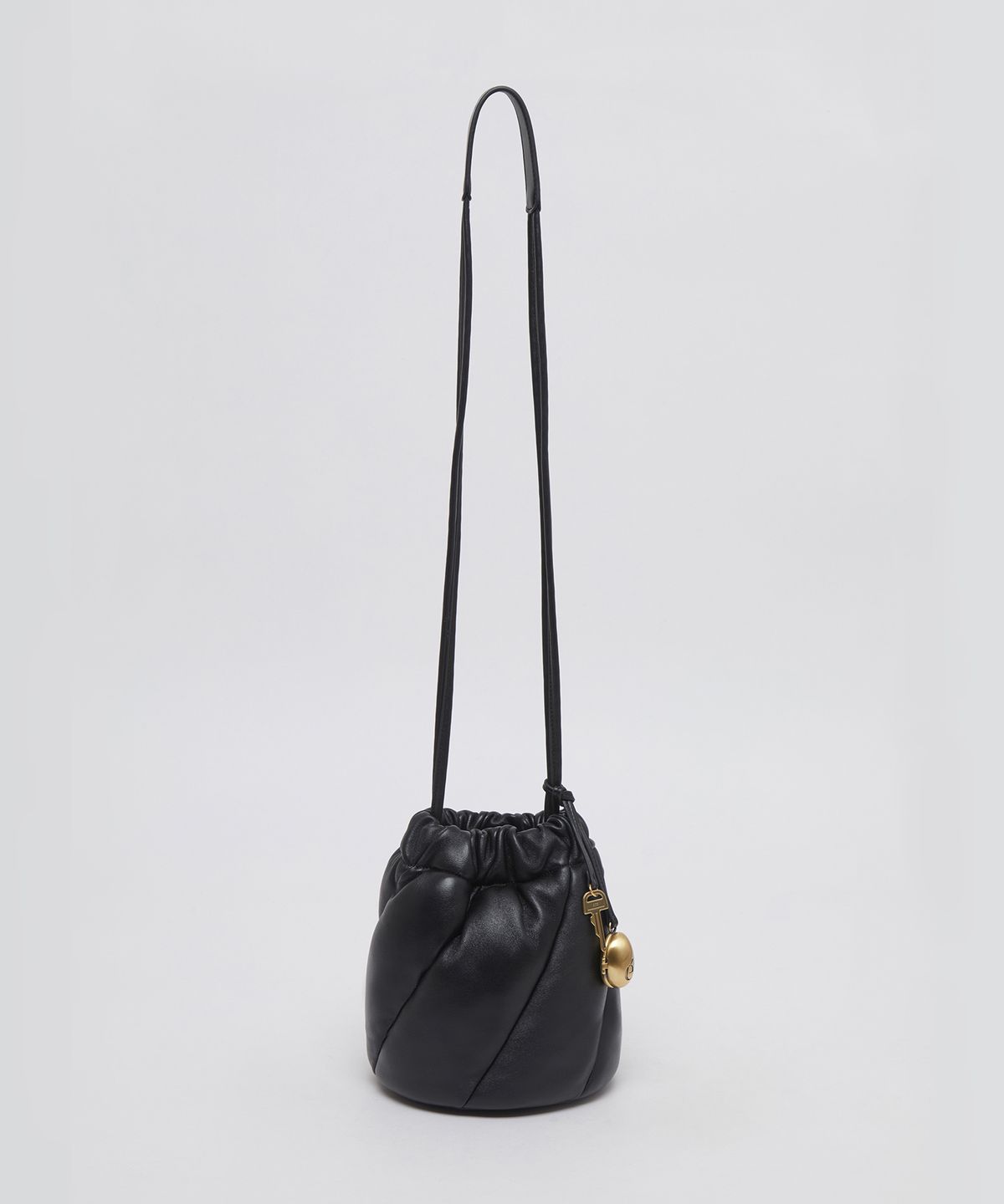 아카이브앱크(ARCHIVEPKE) Quilting Dumpling Bag(Deep sleep)_OVBAX24537BLK