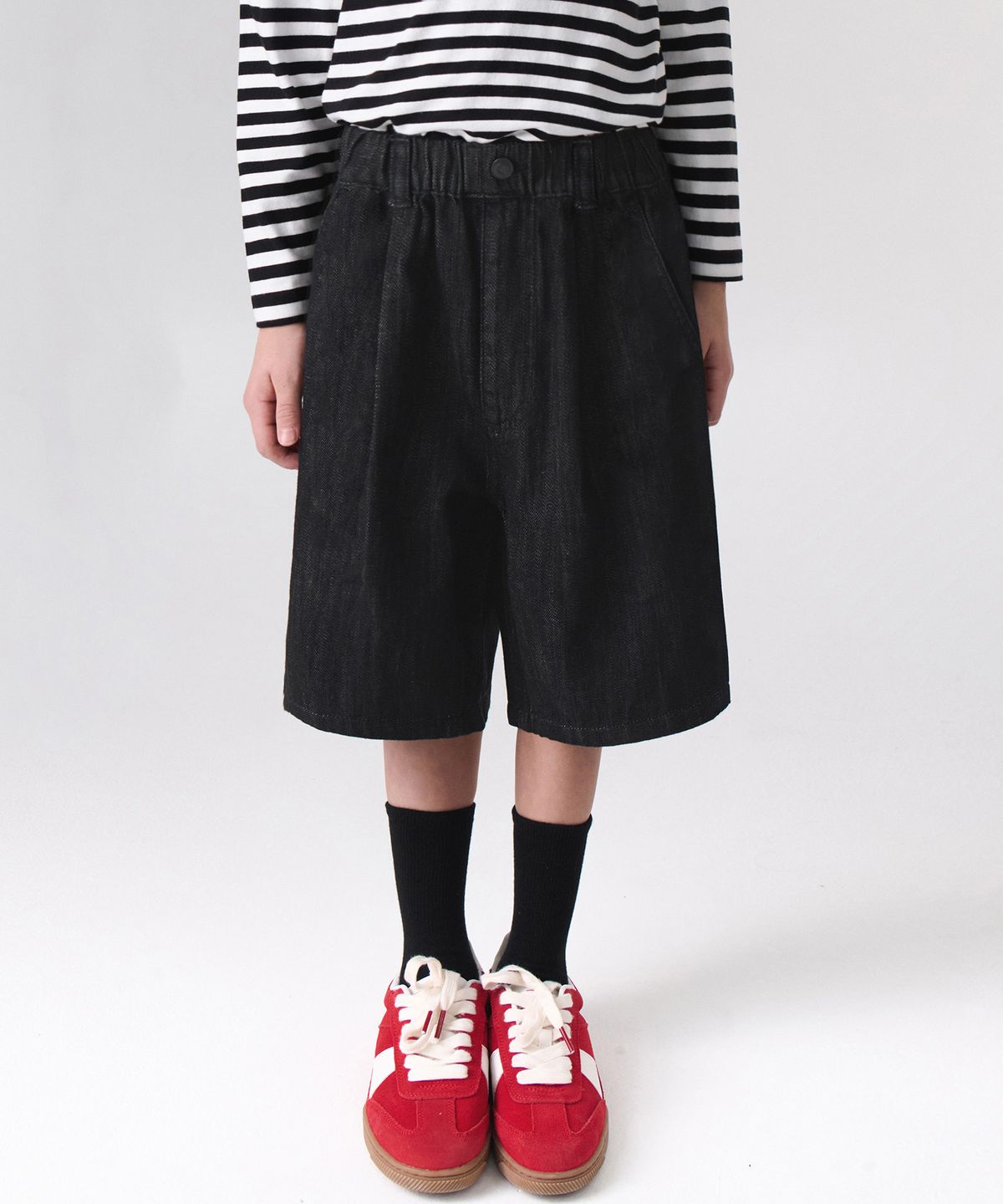무신사 스탠다드 키즈(MUSINSA STANDARD KIDS) 린넨 라이크 원 턱 와이드 밴딩 데님 쇼츠 [워시드 블랙]