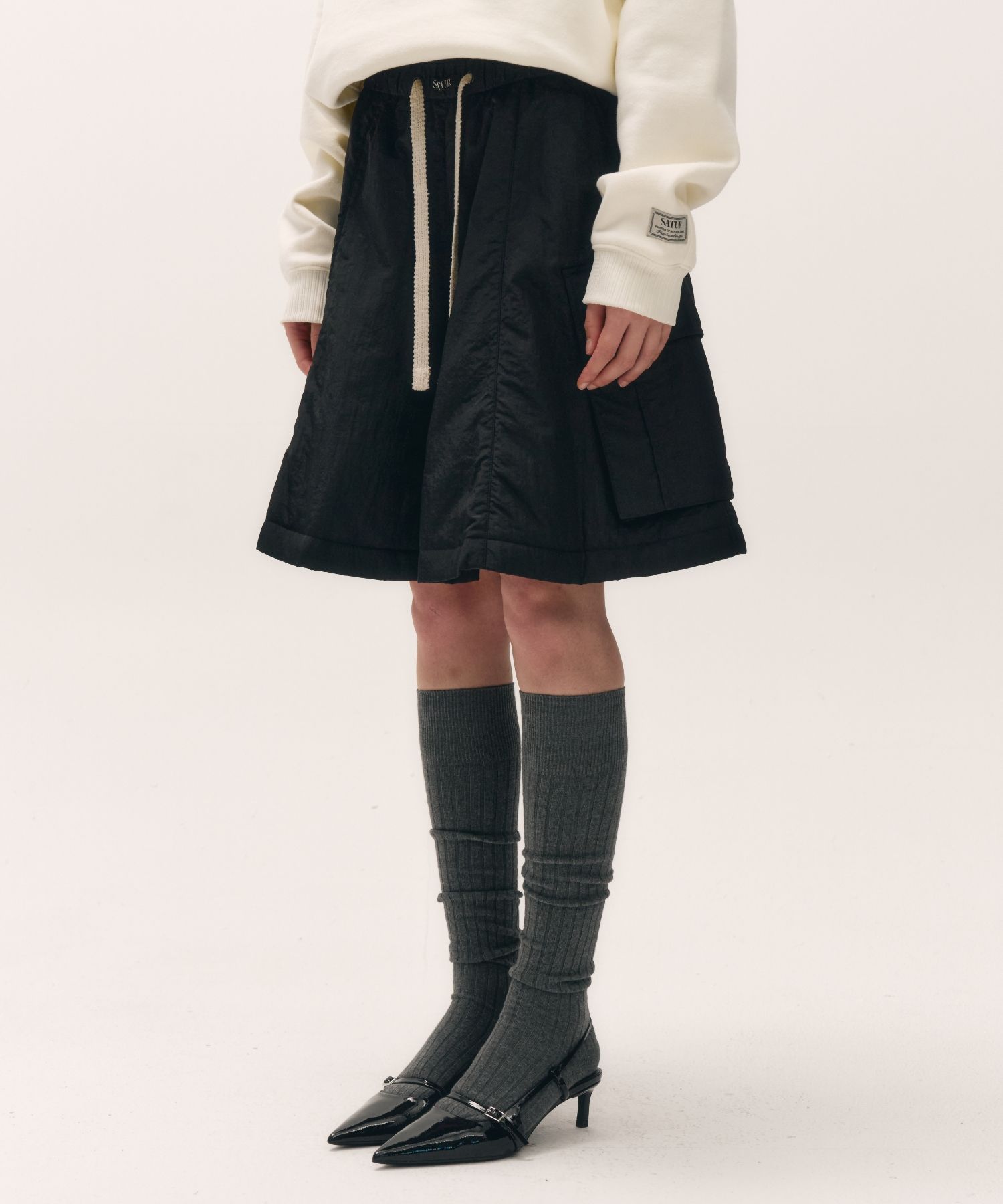 スカート SATUR (W) Padded Balloon Cargo Skirt 4FT1453 MUSINSA | SATUR (W) Padded Balloon Cargo Skirt Black