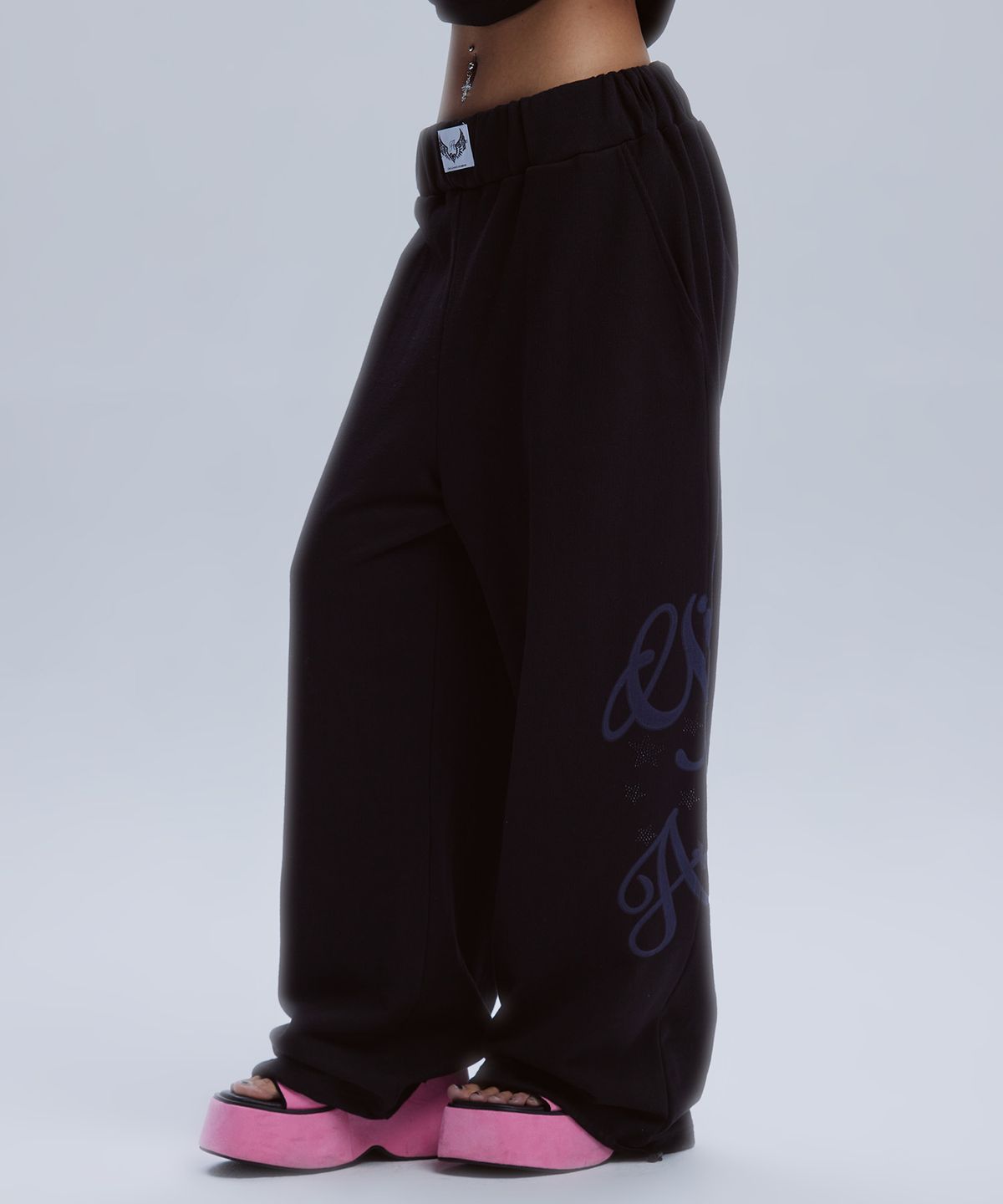 길라아카이브(GILAARCHIVE) LETTERING LOGO SWEATPANTS_BK