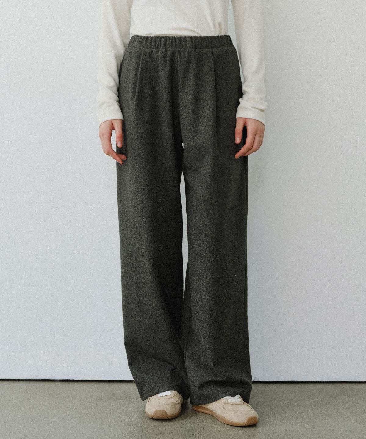 유라고(URAGO) Arthur wool banding pants