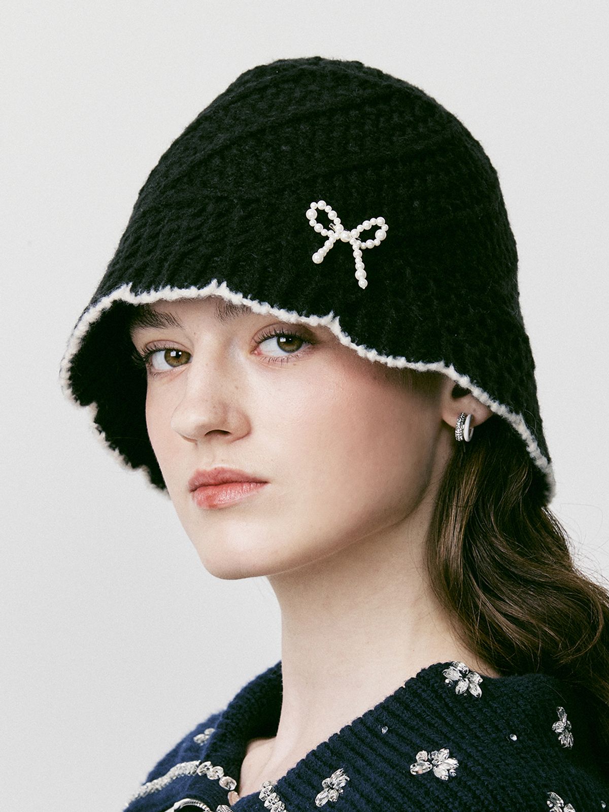 빈티지헐리우드(VINTAGE HOLLYWOOD) Ribbon Pearl Bucket Hat_VH249OAC001M