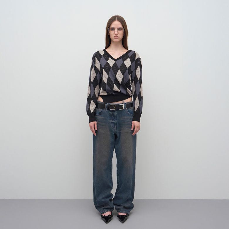 ARGYLE CHECK V-NECK KNIT TOP