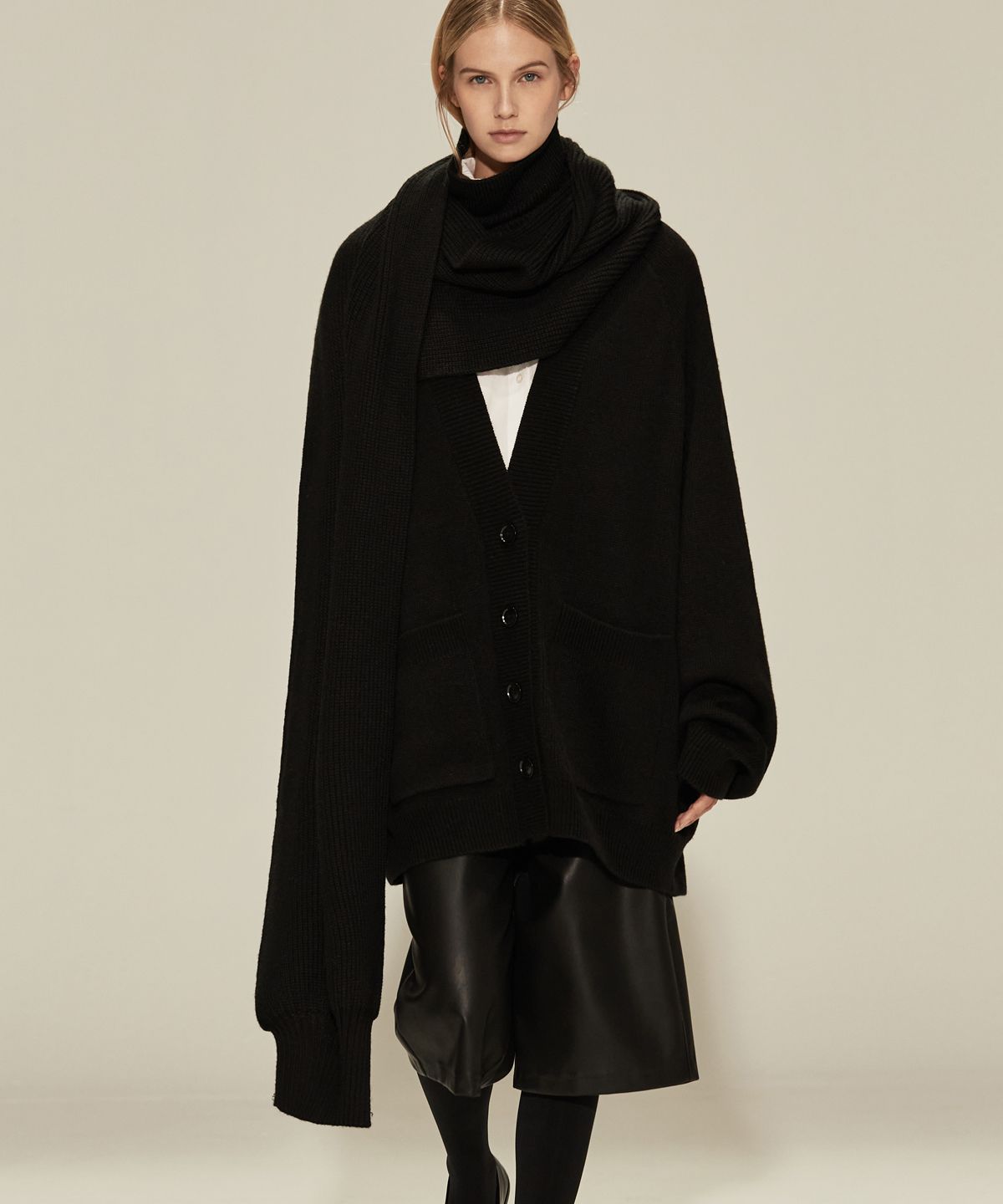 리디피(RIDIFI) 울 터틀 넥 니트 스카프 (black)