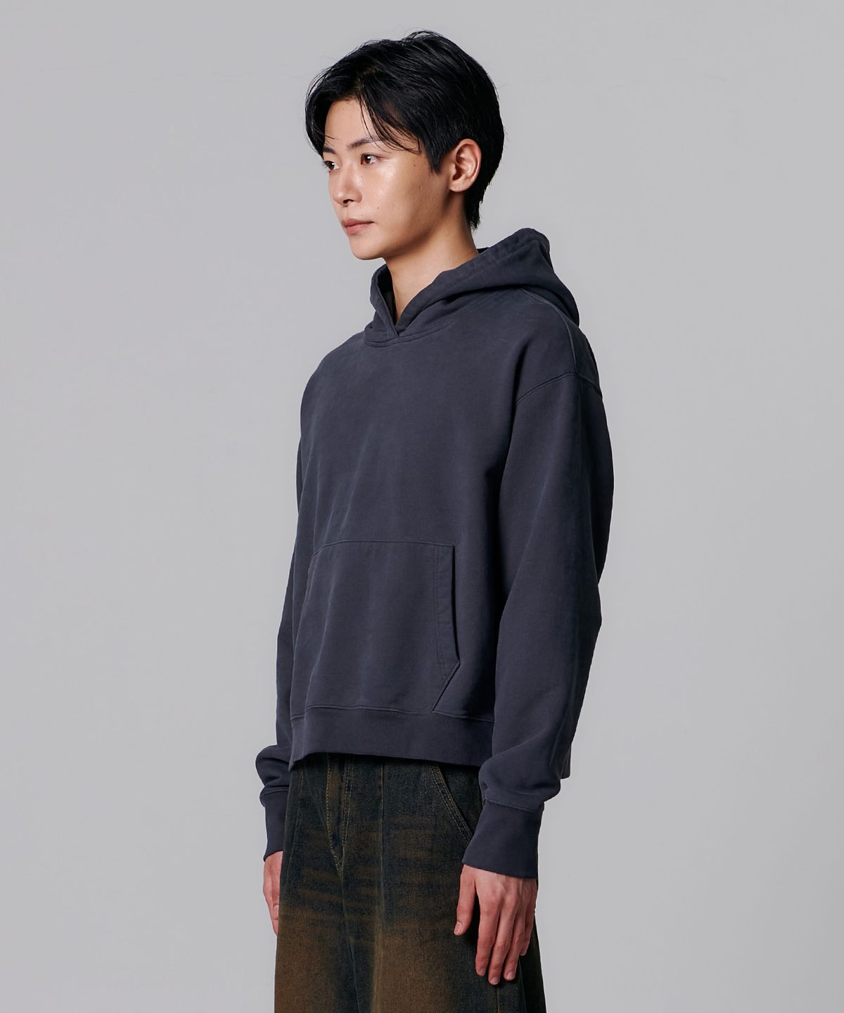 플로즈룸(FLAWSROOM) Crop Vintage Dyed Hood CHARCOAL