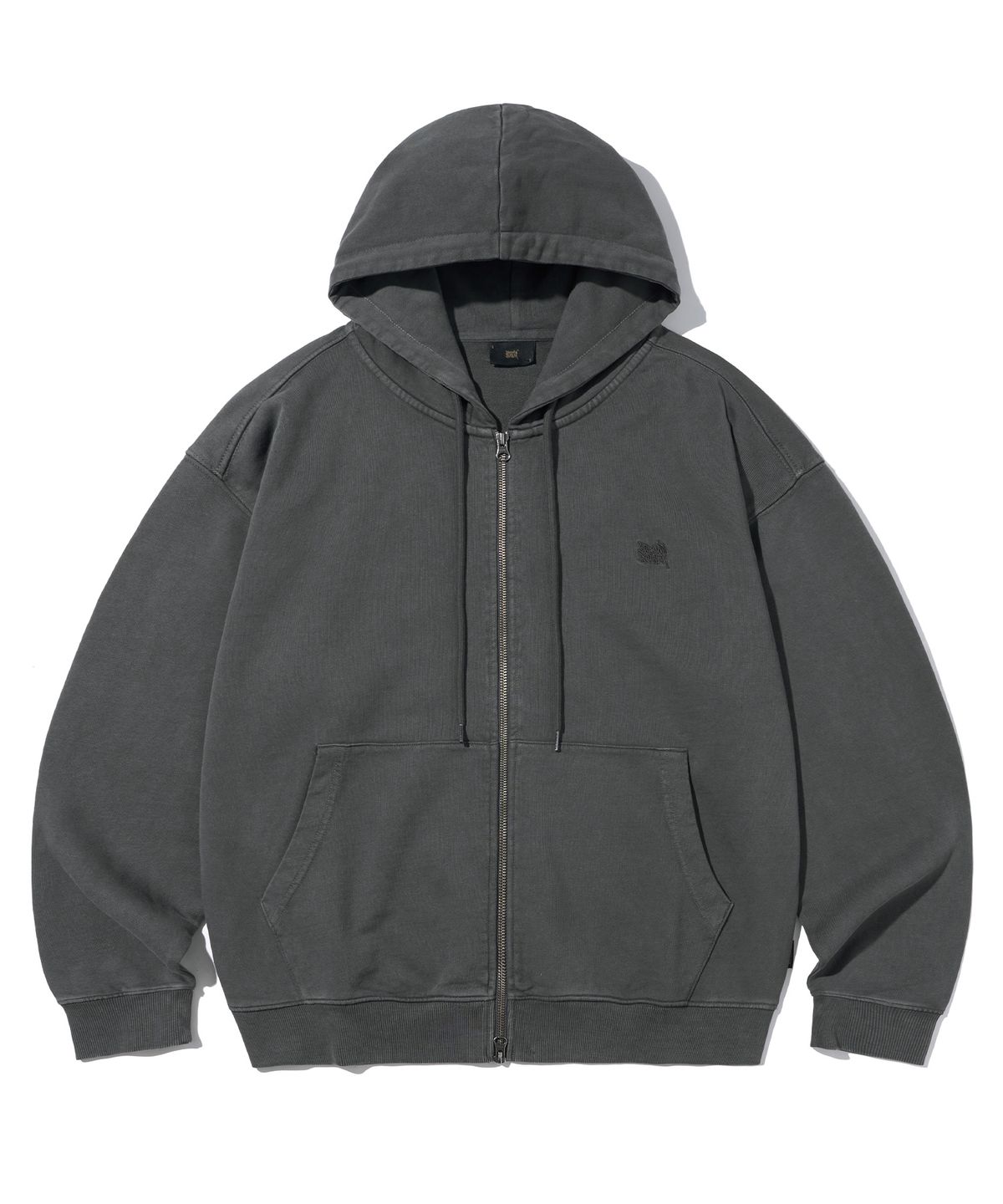 브라운브레스(BROWNBREATH) PIGMENT TAG HOOD ZIP UP - CHARCOAL