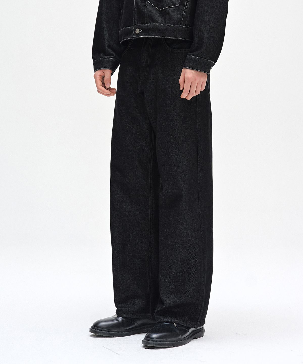 데케트(DECET) [기모본딩]Mid Rise Wide Jeans DCPT027WCPBlack