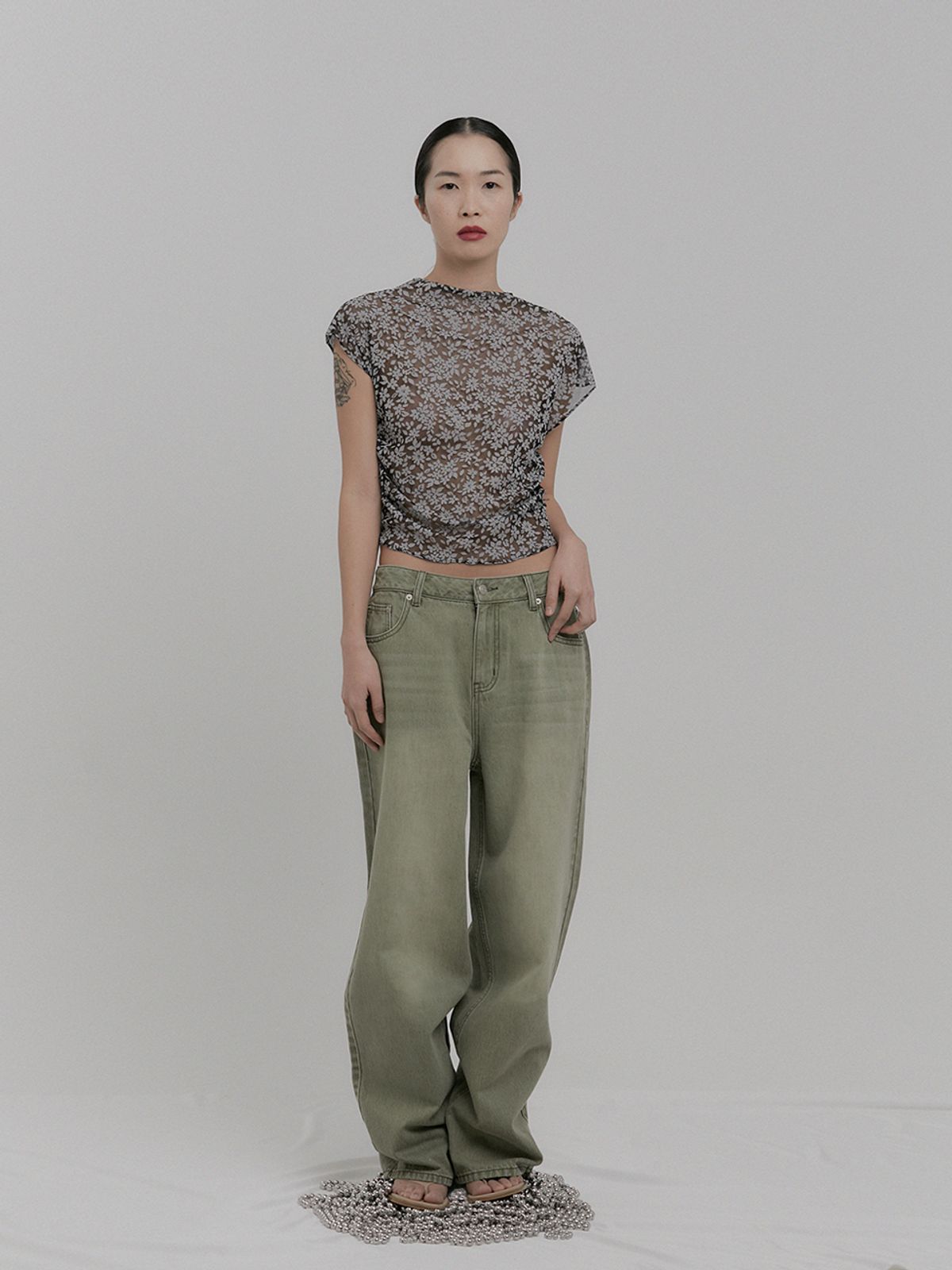솔티페블(SALTY PEBBLE) COLOR DYEING JEAN [KHAKI]
