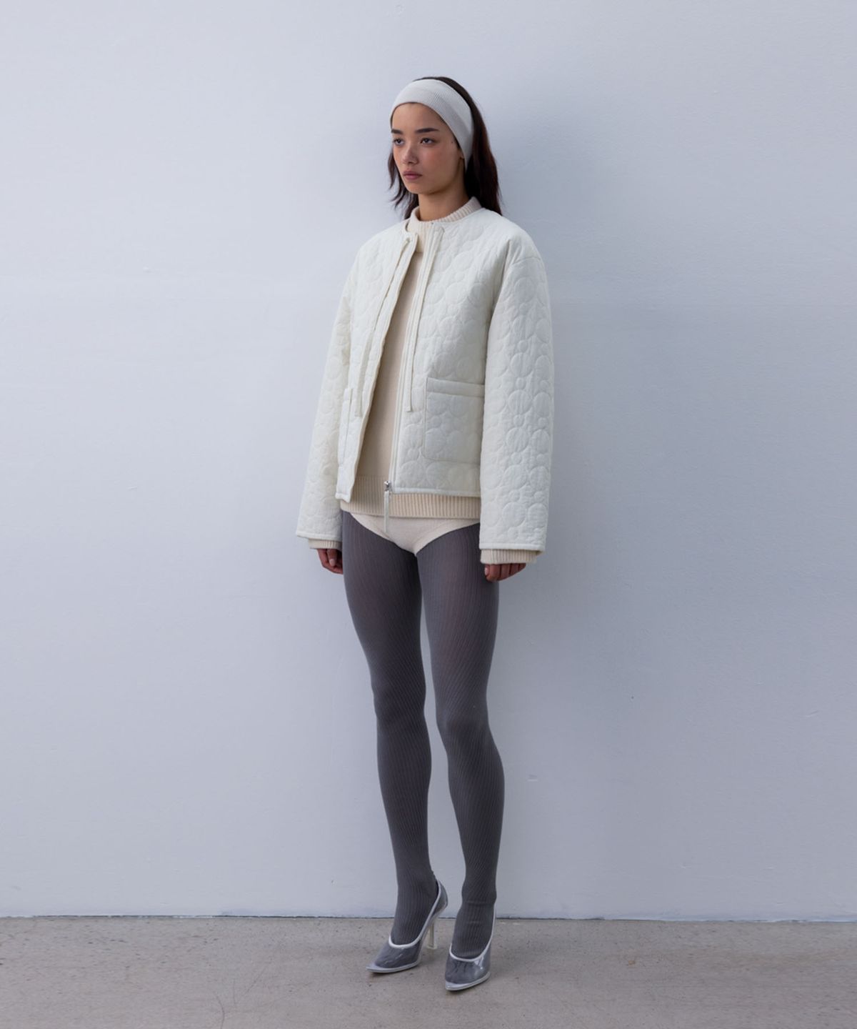 수수무(SUSUMU) ONE QUILTED COAT - cosmic latte