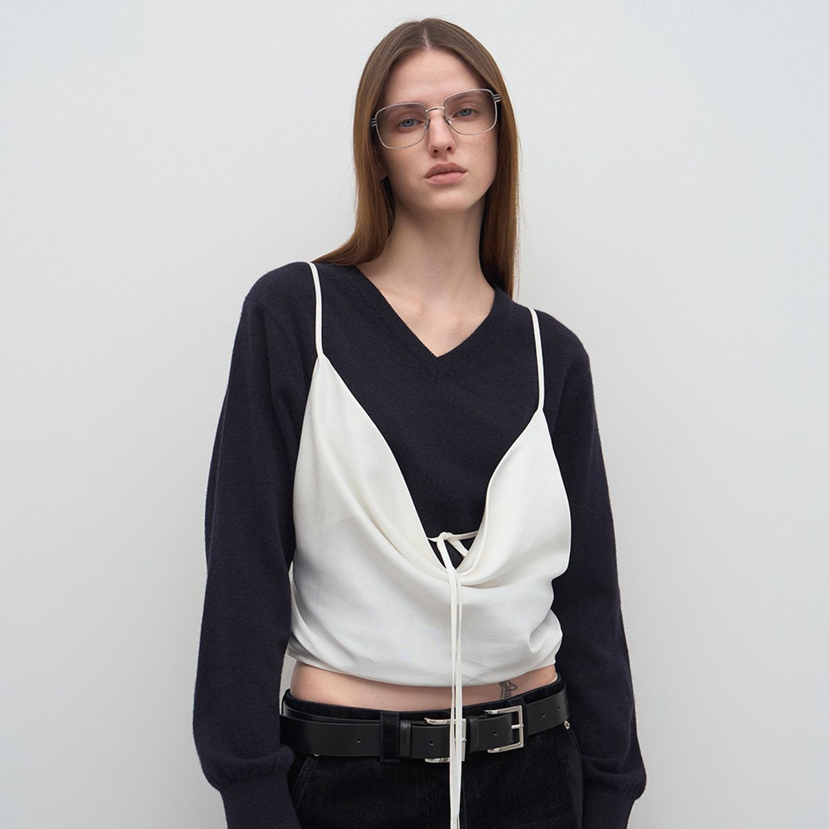 엘씨디씨티엠(LCDC™) COWLNECK SATIN TOP
