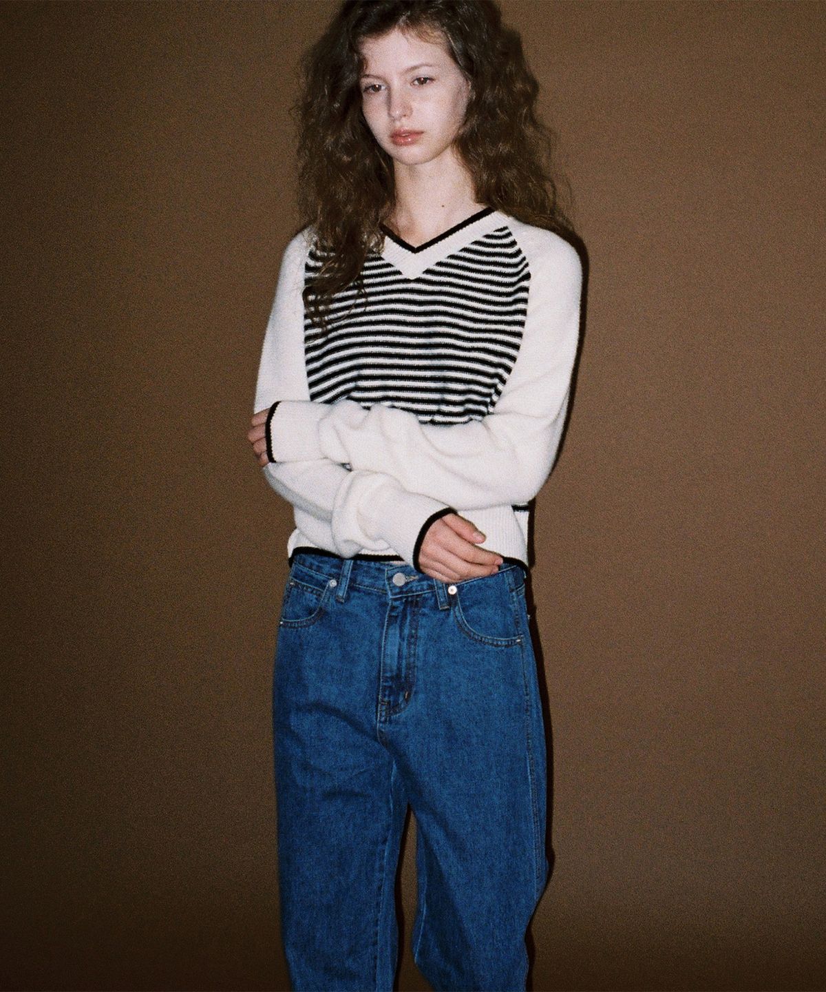 앤니즈(ANDNEEDS) Letter stripe knit (ivory)