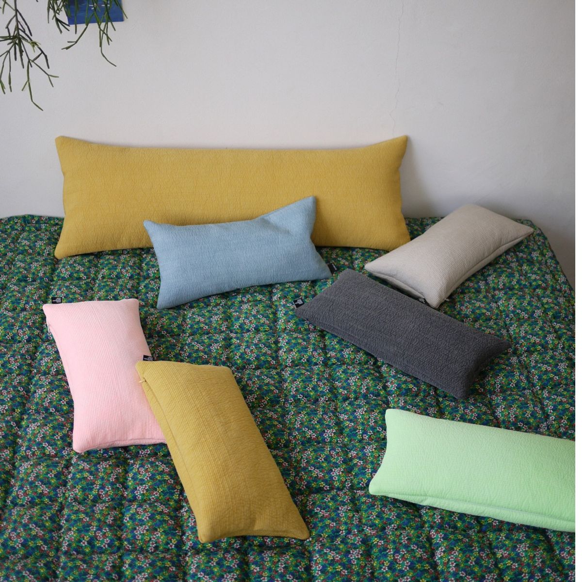봄봄패브릭스(BOMBOM FABRICS) cool silk quilt pillow, 풍기인견베개커버, 인견 바디필로우(7color)