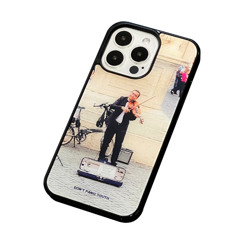 Violinist (Glass / Magsafe)
