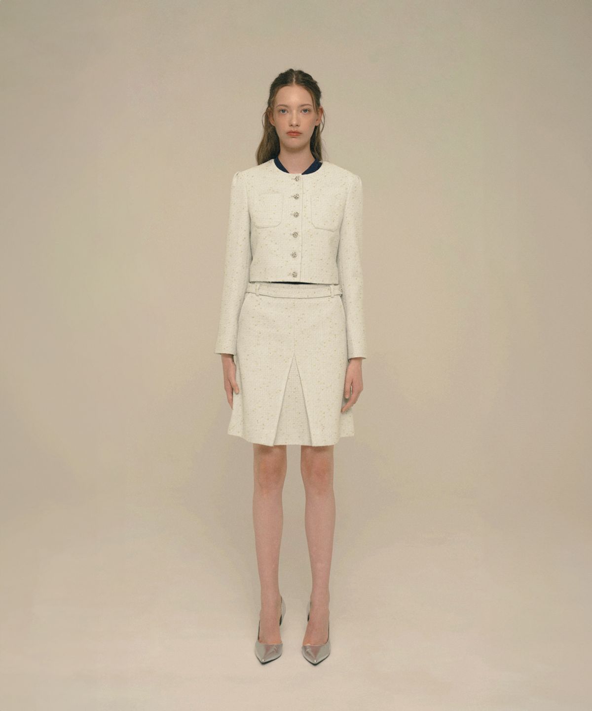 아이스가든에이오공팔(ICE GARDEN A.508) Crystal-Buttons Cropped Tweed Jacket_Vanilla Custard