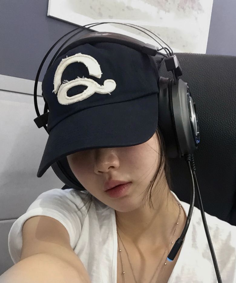 워시드 로고 볼캡 - 네이비/화이트