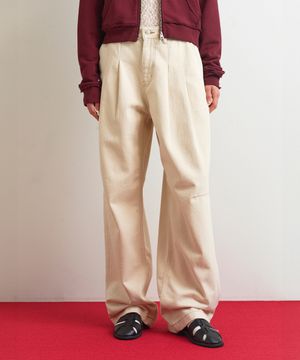 TWO-TUCK WIDE DENIM PANTS - CREAM