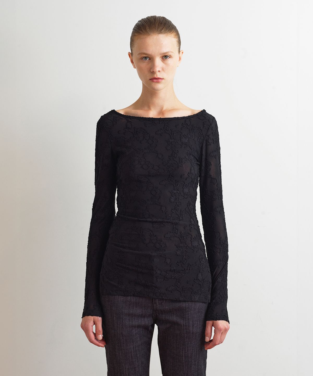 아옵트(AOPT) FLORAL PATTERN LONG SLEEVE TOP - BLACK