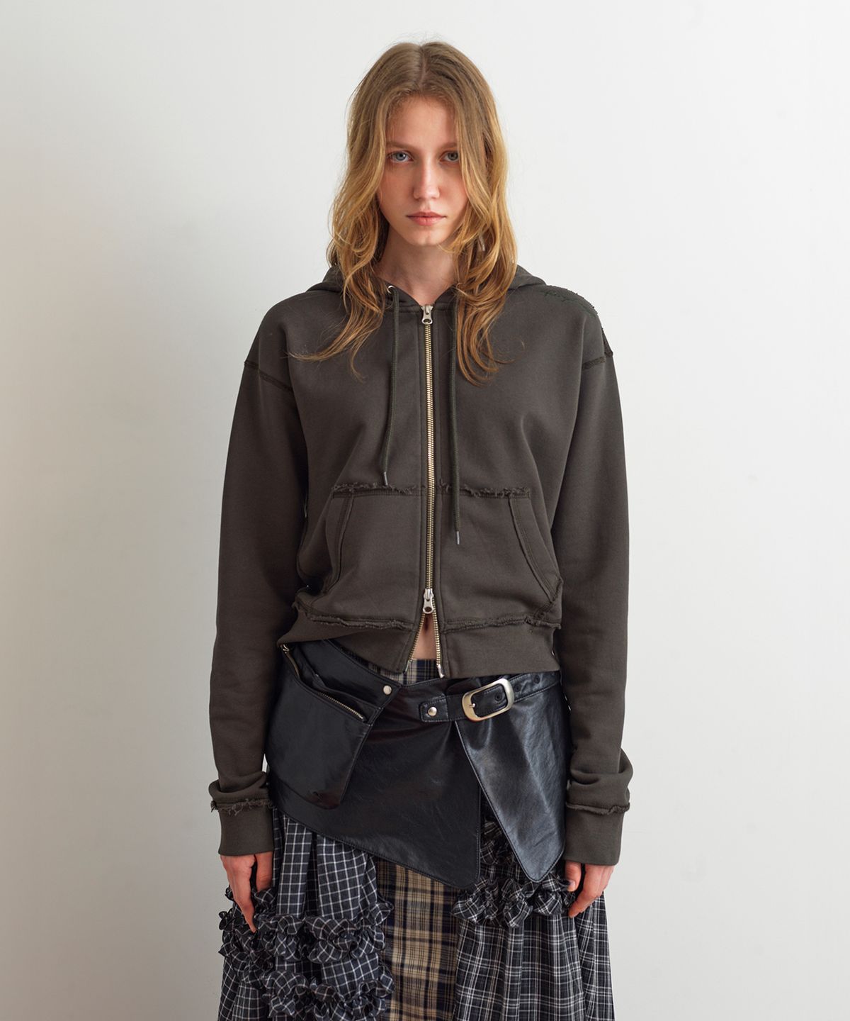 아옵트(AOPT) RAW CUT HOODIE ZIP-UP - DARK KHAKI