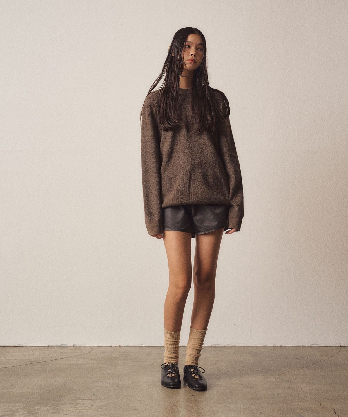 이지오 우먼(EZIO WOMEN) W Soft Filling Round Knit_Brown