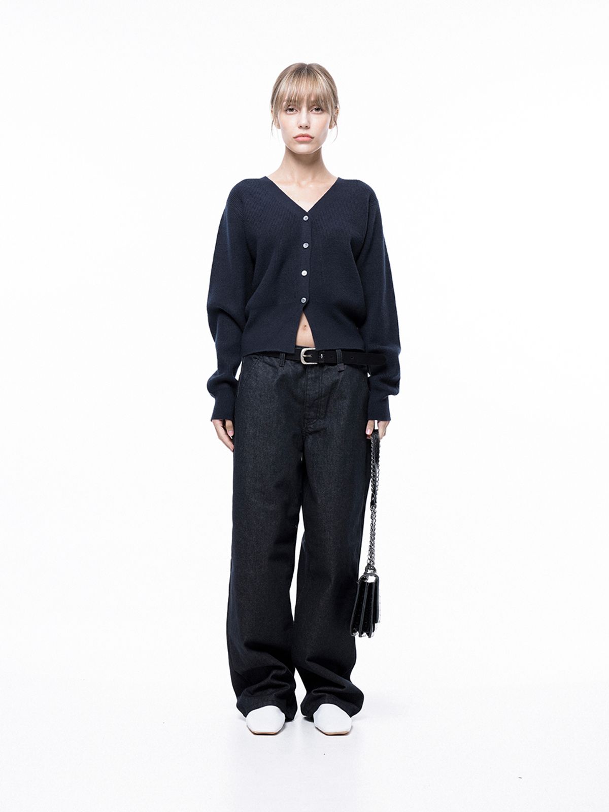 챈세스노이(CHANCE'S NOI) Non-faded Standard Denim - Navy Indigo /W243PT02NY