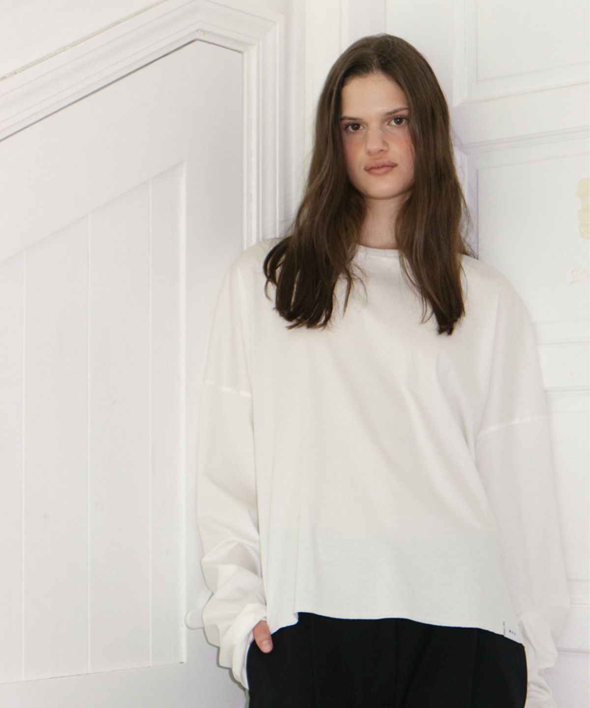 수수무(SUSUMU) 2ND JUST LONG SLEEVE TEE  - ecru