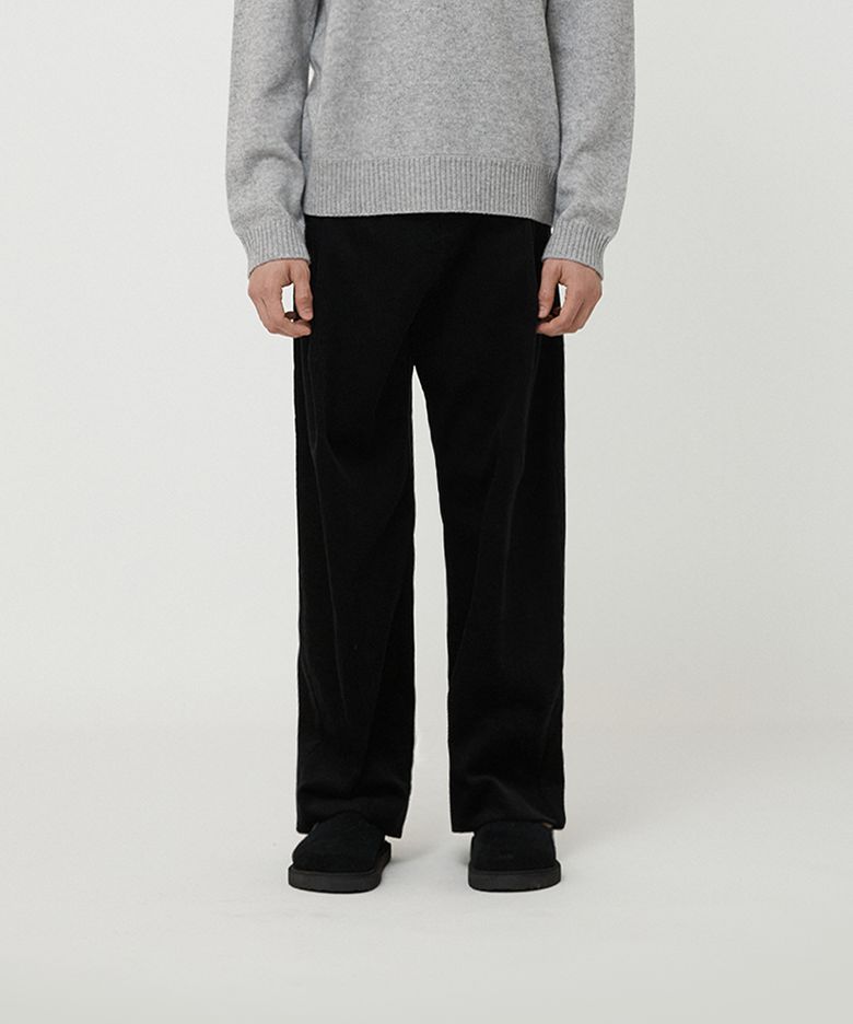 MAN ONE TUCK CORDUROY PANTS BLACK