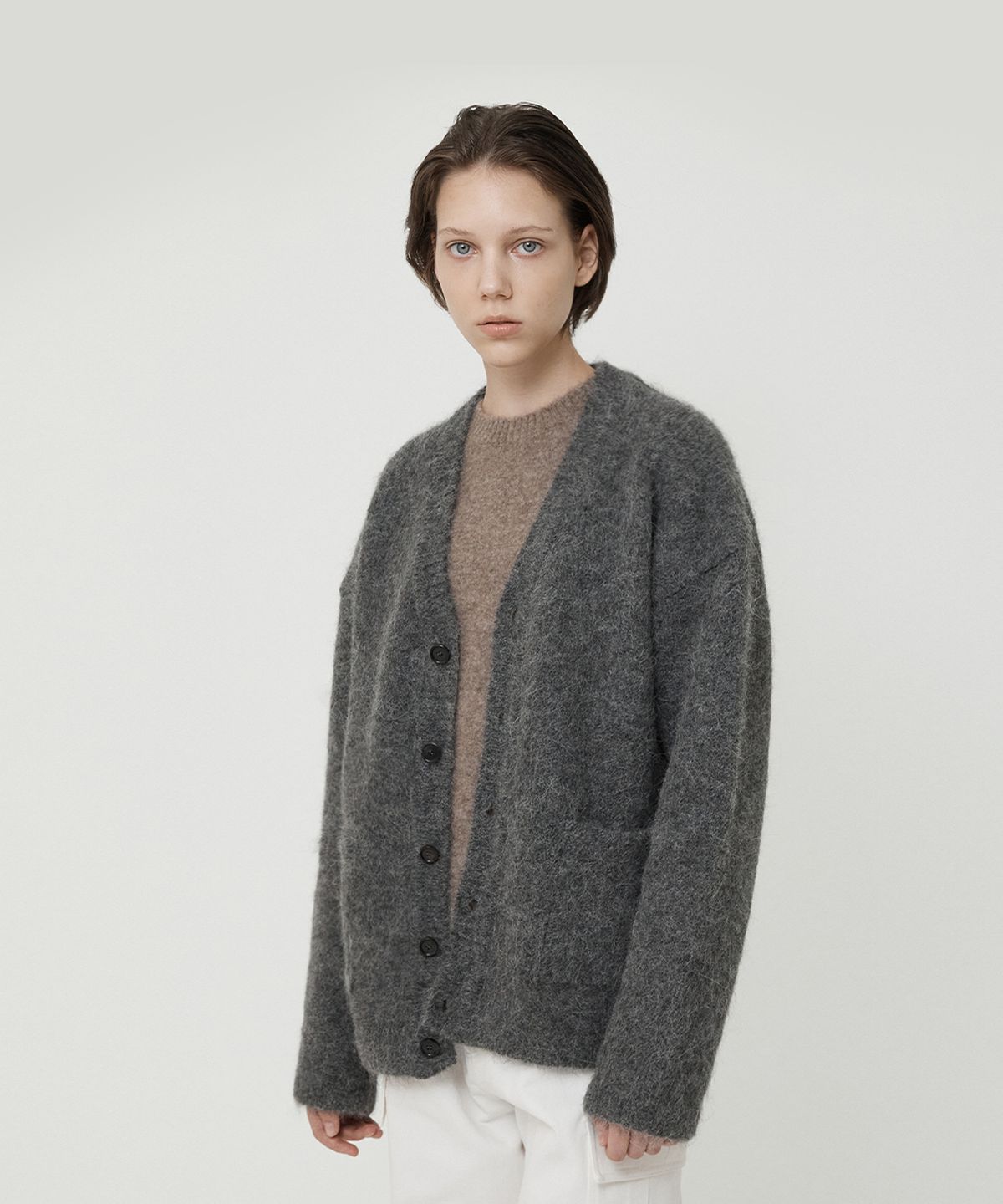 필더스(FIELDERS) ALPACA HAIRY CARDIGAN DEEP CHARCOAL