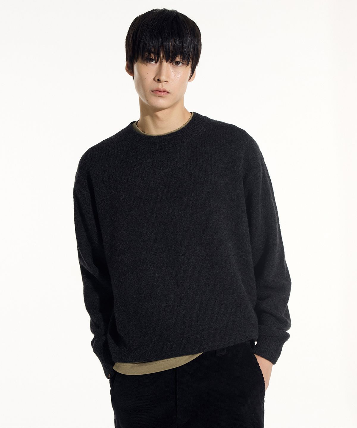 시에클(SIECLE) 알파카 라운드 니트 (블랙)