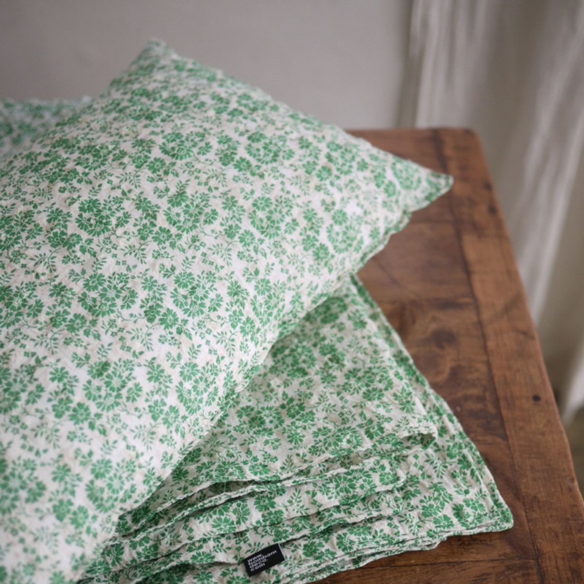 봄봄패브릭스(BOMBOM FABRICS) cotton rayon flower 필로우 커버(2color, 2size)