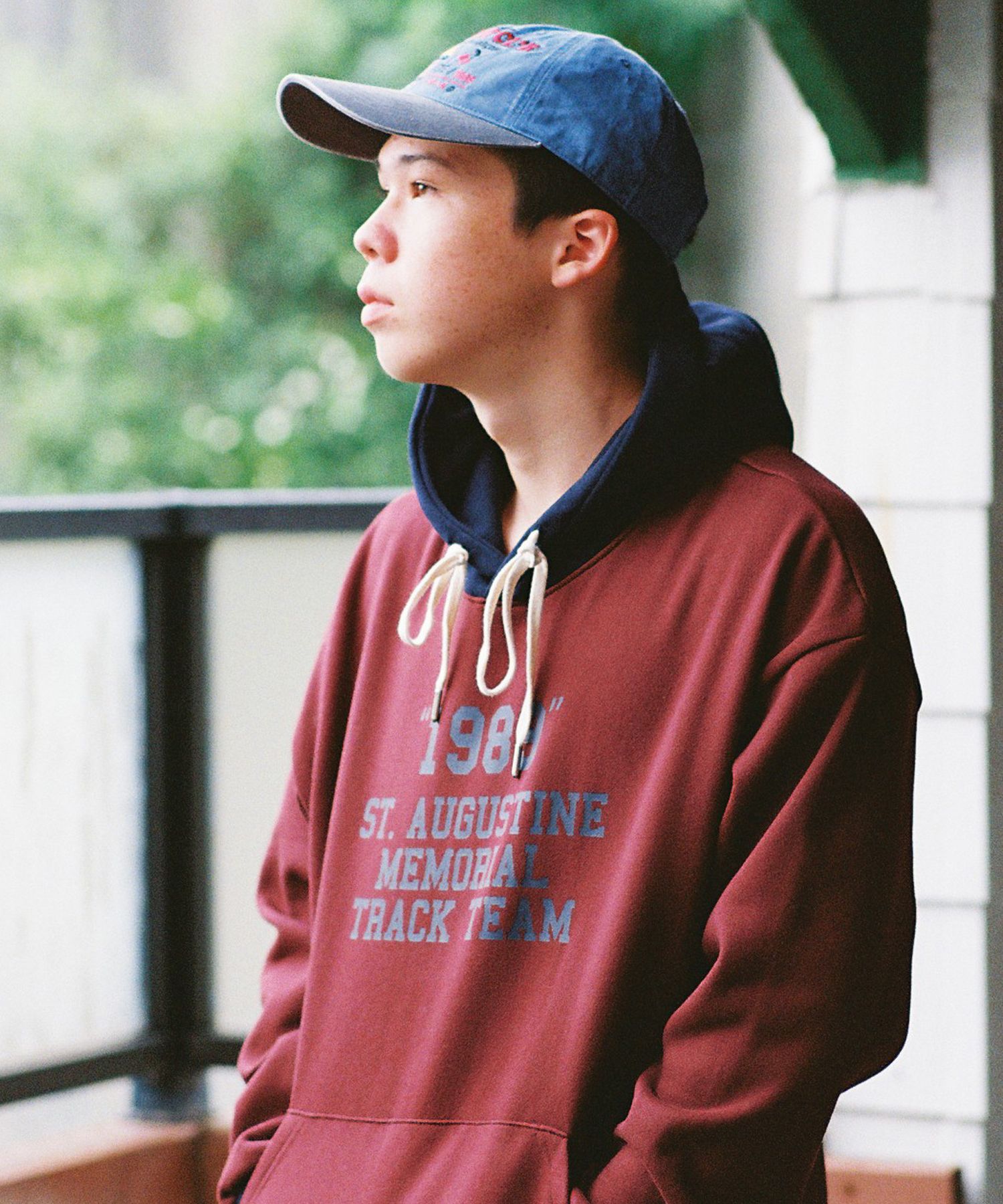 │CONICHIWA bonjour│ US tone hood burgundy navy CB24A1HWN MUSINSA公式 | CONICHIWA BONJOUR US Tone Hood (Burgundy/Navy)