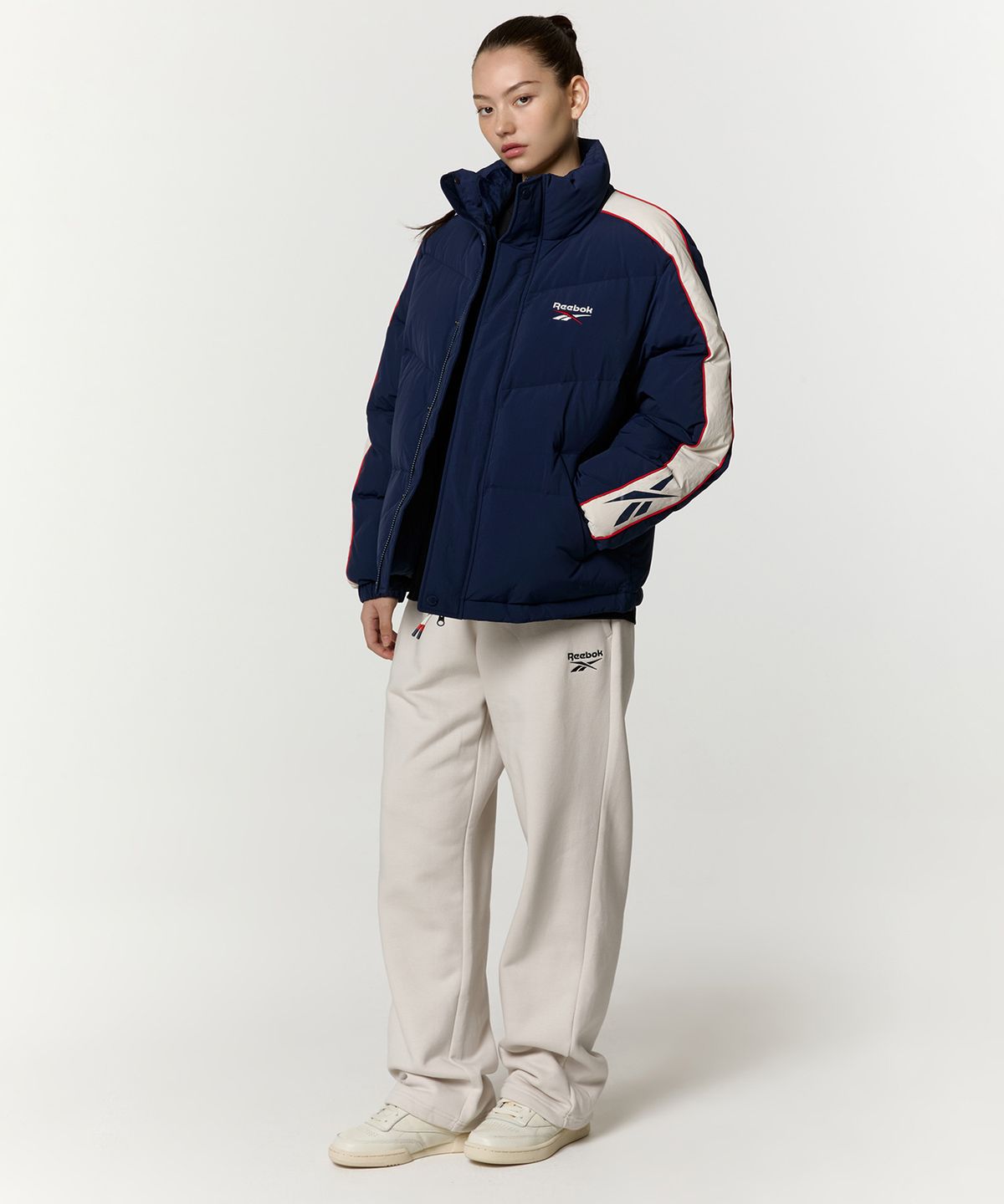 리복(REEBOK) 2WAY 기모 스웨트 팬츠 - 베이지