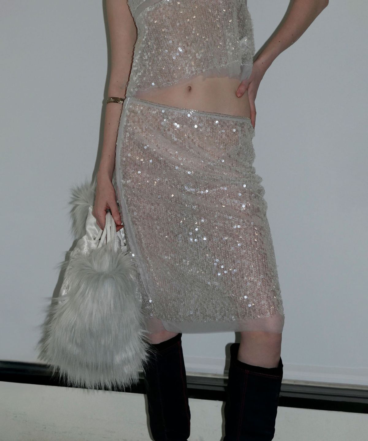 스컬프터(SCULPTOR) Sequin Midi Skirt Ice White
