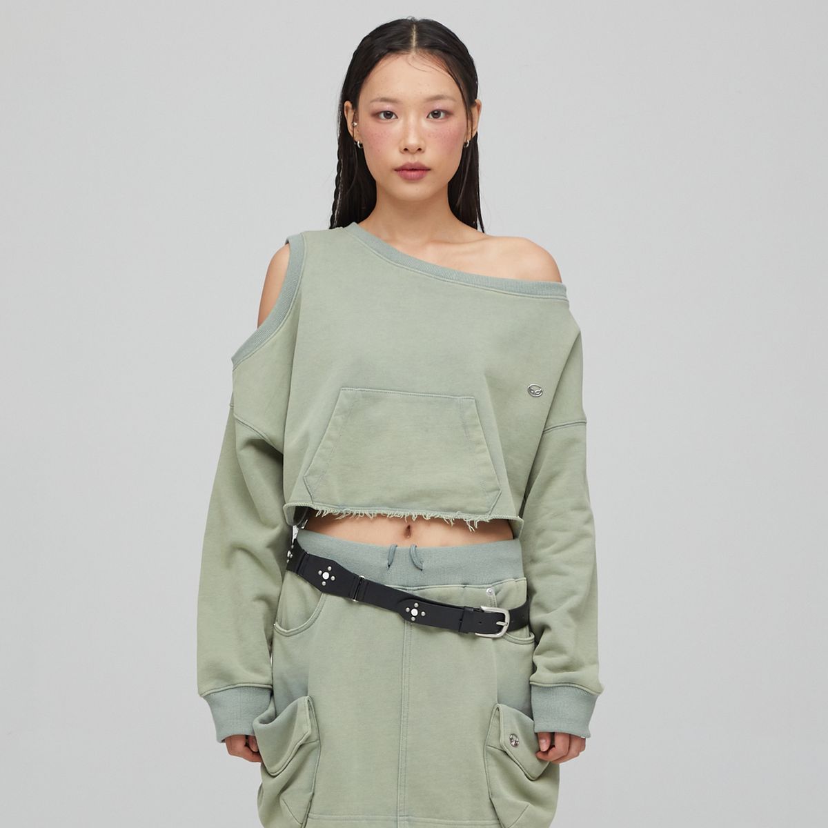 라라폭스(LALAFOX) OFF-SHOULDER SWEAT SHIRT KHAKI BQ4CL018