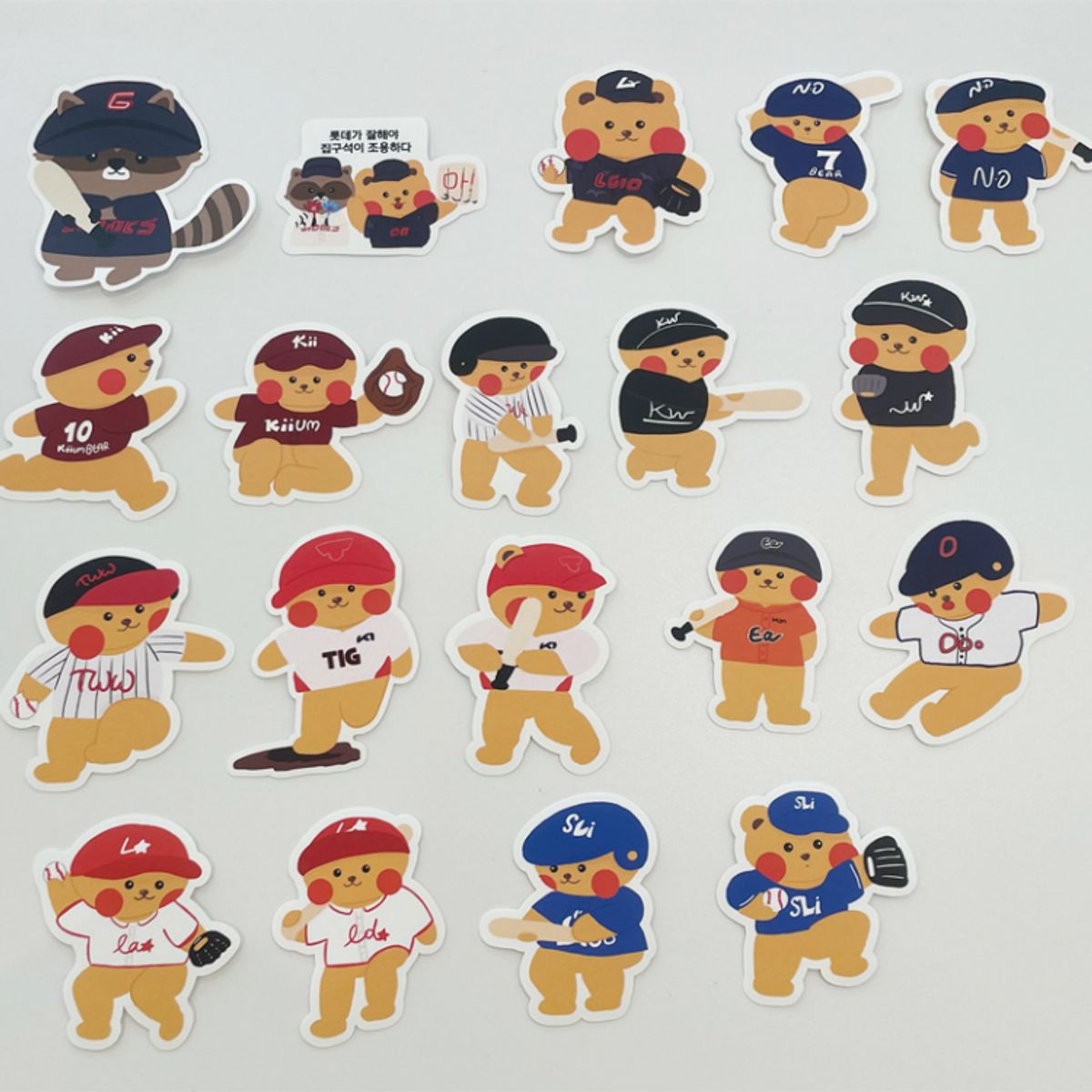 일레갈로(ILLREGALO) 베이스볼타운 리무버블 조각스티커 19종 세트