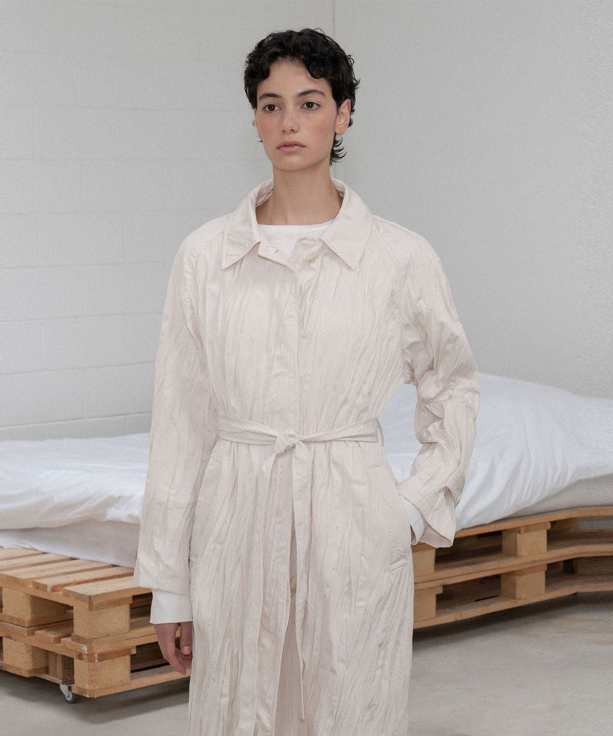 수수무(SUSUMU) 3ND  HANJI TRENCH COAT - cosmic latte
