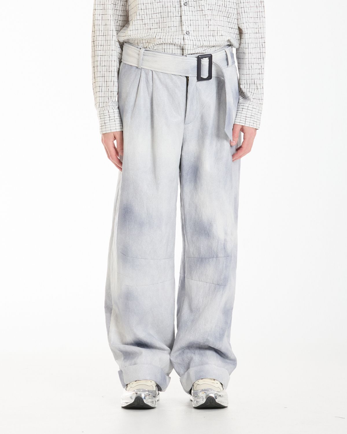 와이쏘씨리얼즈(WHYSOCEREALZ) Faux-Leather New Wide Pants (spray-painted)