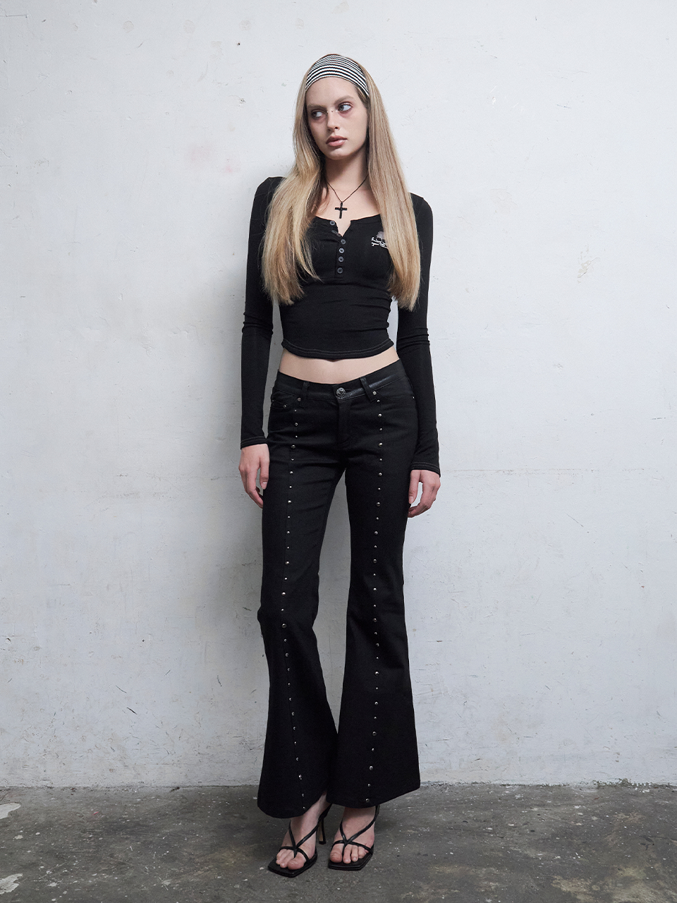 送料/関税込 ●HILLDA● Jam Stone Bootcut Pants MUSINSA公式 | HILLDA Jam Stone Bootcut Pants [Black]